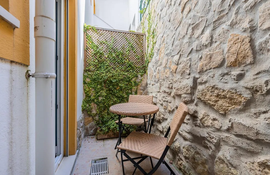 Cute Apartments In City Center By Lovelystay-1